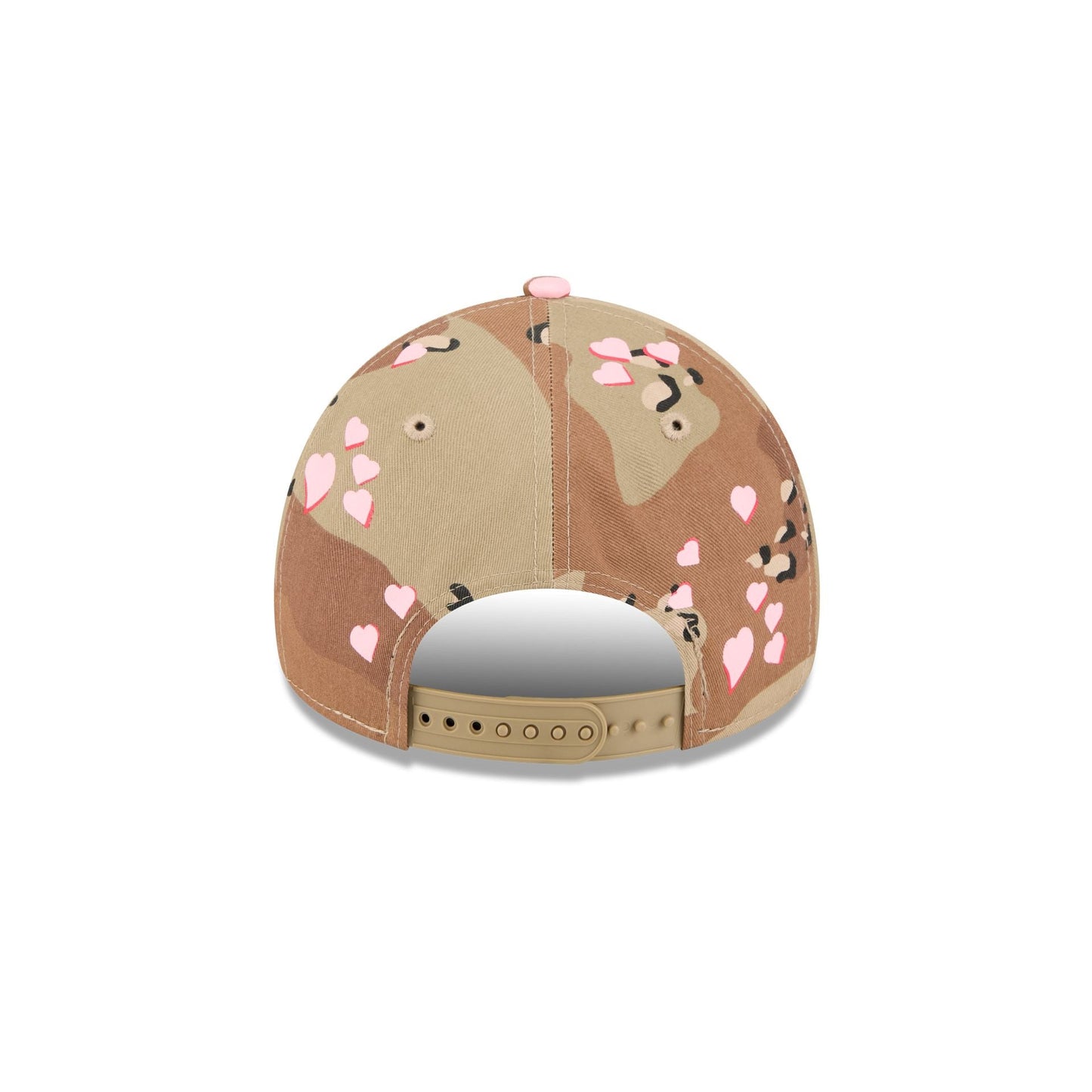 Atlanta Braves Camo Hearts 9FORTY A-Frame Snapback Hat