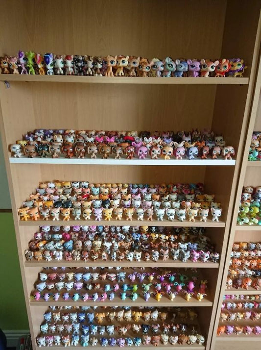 Mega Littlest Pet Shop Collection – Around 1800 Pets & Figures
